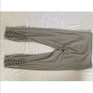 (3 for $10) 
Grey athleta leggings